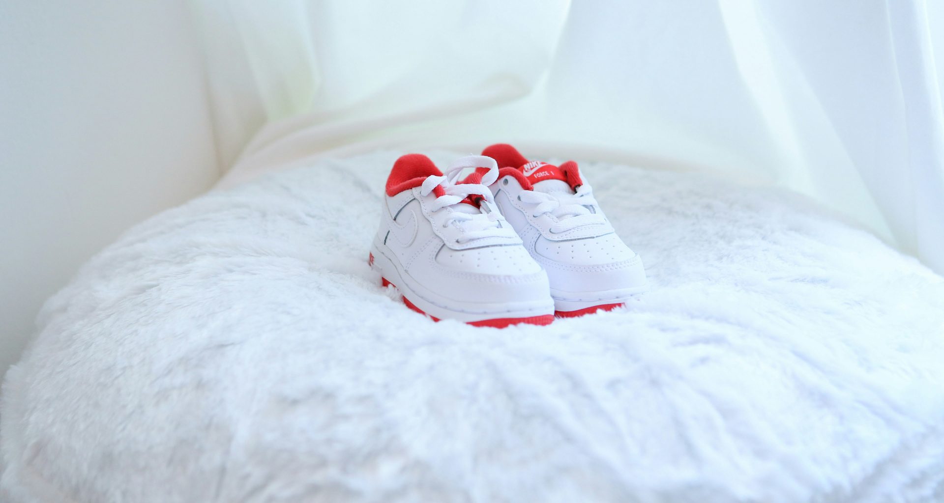 Кросівки дитячі: як вибрати правильно і не пошкодувати через місяць