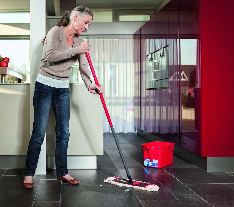 Моп до швабри: як вибрати правильну насадку і не витрачати час на неефективне прибирання