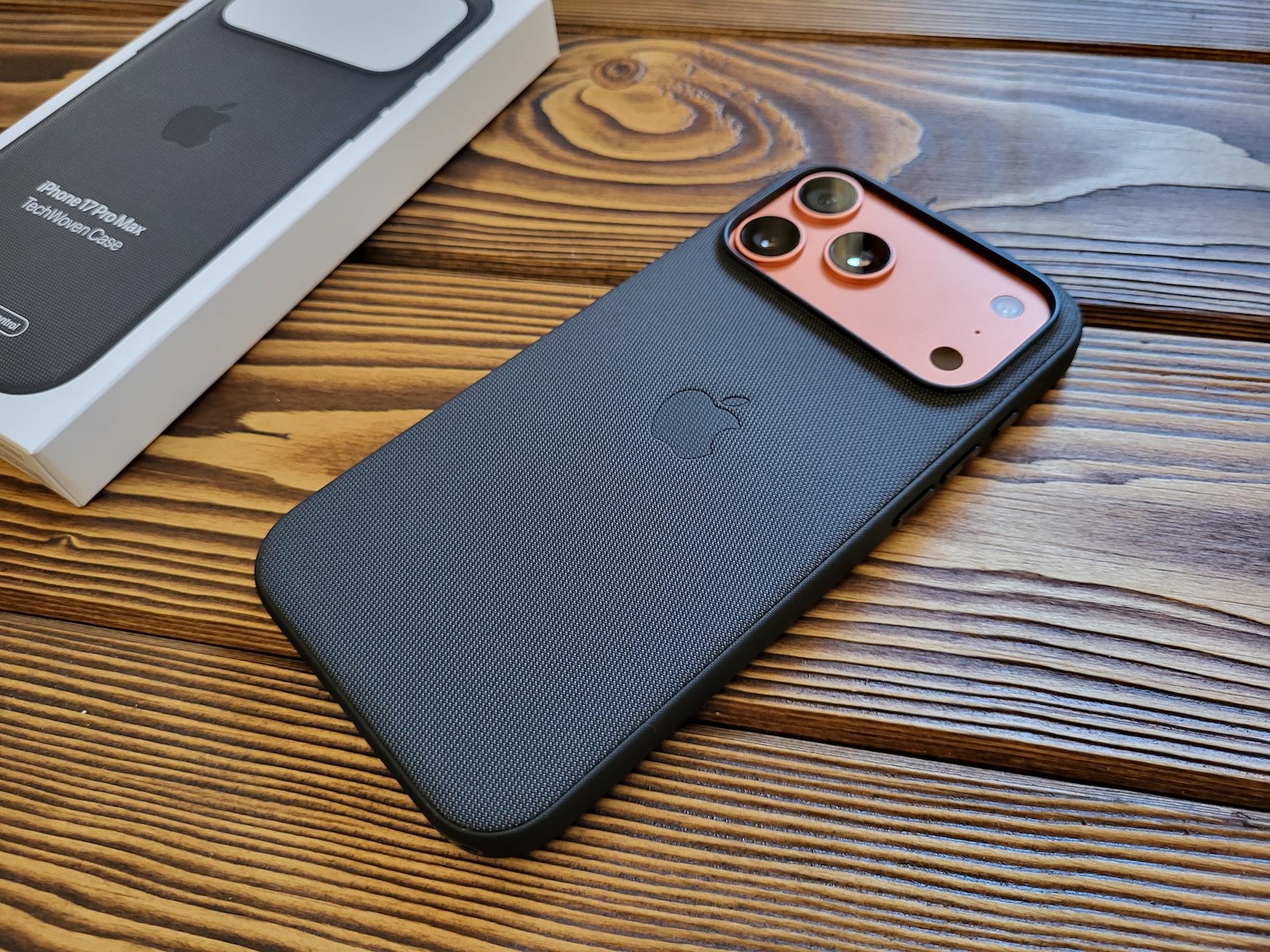 Минимализм и защита нового уровня: Pitaka 17 Рro Мax и чехол на Айфон 17 Про Макс