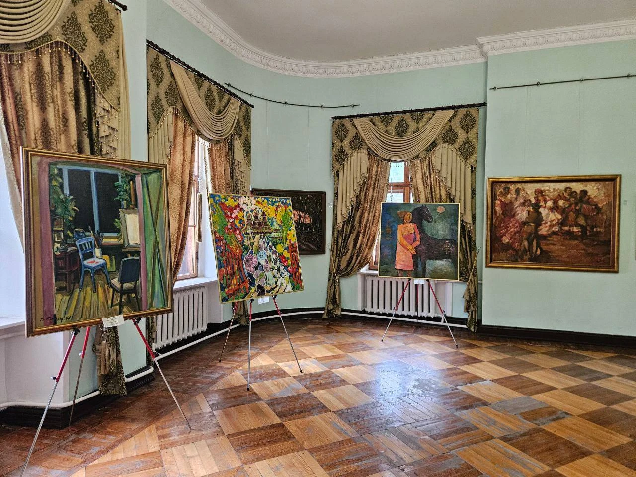 Художники из разных регионов Украины на выставке «Мгновения вдохновения»